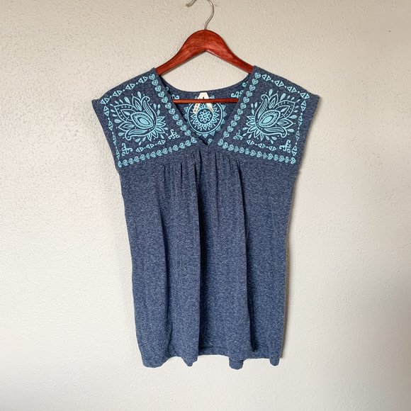 Roper Tops - Roper Blue Embroidered V Neck Top